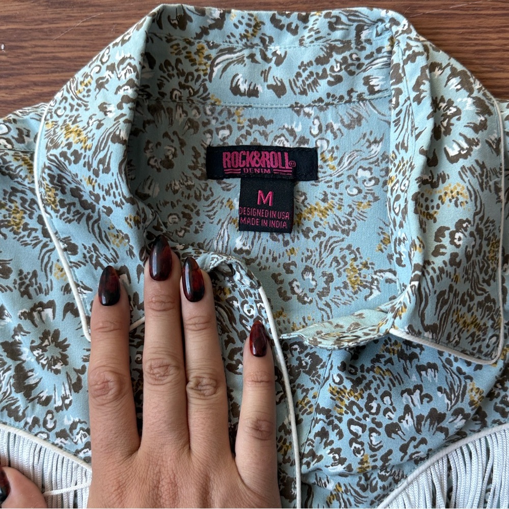 Rock & Roll Cowgirl Blue and White Button Down Shirt - Picture 4 of 5